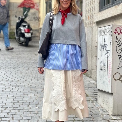 Sweatshirt&#x20;cinza&#x20;com&#x20;camisa