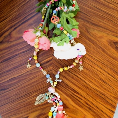 Colar&#x20;arco-&#x00ED;ris