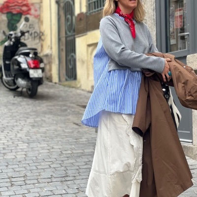 Sweatshirt&#x20;cinza&#x20;com&#x20;camisa