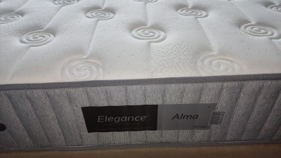 Elegance Alma