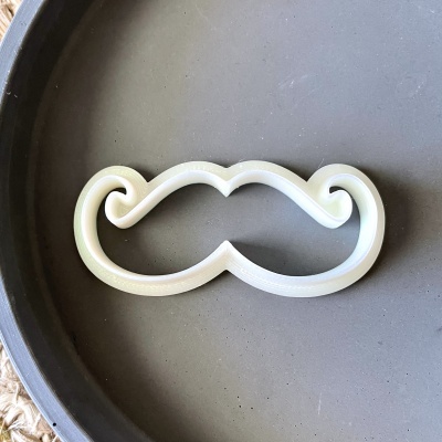 Cortador bigode (6cm) BC982