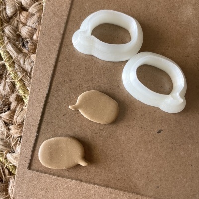 Conjunto de 2 cortadores - balão BD (2cm) - BC833