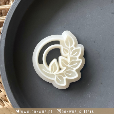 Cortador coroa de folhas (4cm) | VERSÃO ESPELHADA BC1390