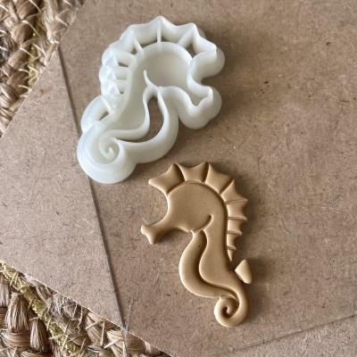 Cortador cavalo-marinho (5cm) - BC443