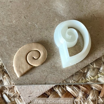 Cortador concha com embossing  (2,5cm) - BC555