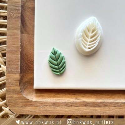 Cortador folha (2,5cm) | BC674
