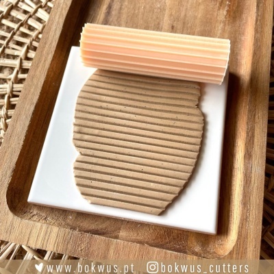 ROLO DE TEXTURA HD | RISCAS GROSSAS | BC1623