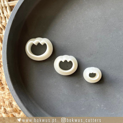 Conjunto de 3 cortadores para pétalas | BC1412