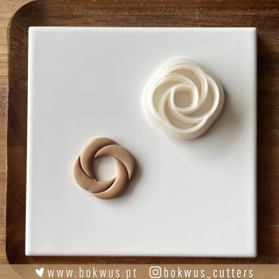 Cortador com embossing (2,4cm) | BC1667