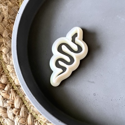 Cortador serpente (4,8cm) (Espelho) - BC974