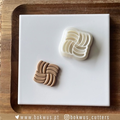 Cortador com embossing (2,4cm) | BC1669