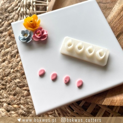 Cortador múltiplo para pétalas (0,8cm) BC1396