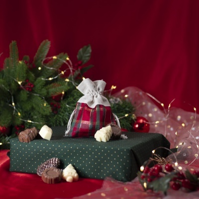 Saco de Pano com Bombons de Natal