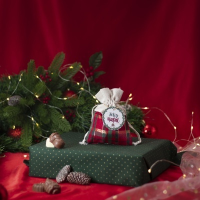 Saco de Pano com Bombons de Natal