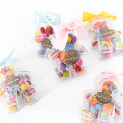 Bonequinho com Drageias Coloridas Bonequinho com Drageias Coloridas