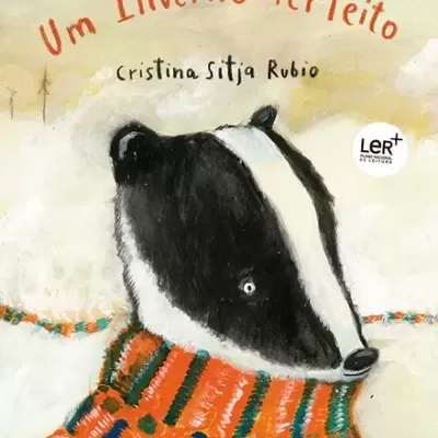 Livro 'Um Inverno Perfeito' com ilustração de texugo com cachecol.
