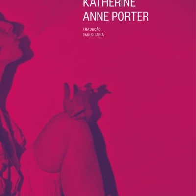 Capa de livro com pessoa e texto em branco