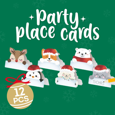 Cards de lugar para festas com design de animais natalinos e gorros vermelhos sobre fundo verde