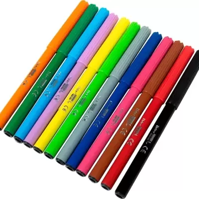 Conjunto de 12 marcadores coloridos em linha com tampas coloridas