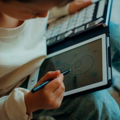 BLOCO DE DESENHO COM ILUSTRAÇÕES GALÁXIA