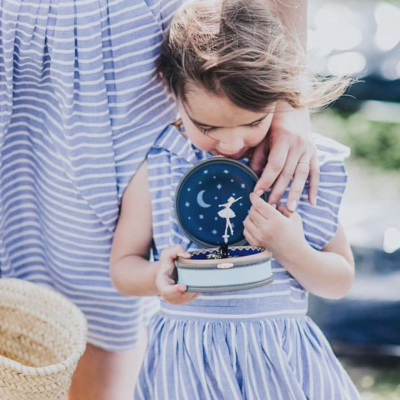 Caixa de Música Redonda Bailarina | Brilha no Escuro