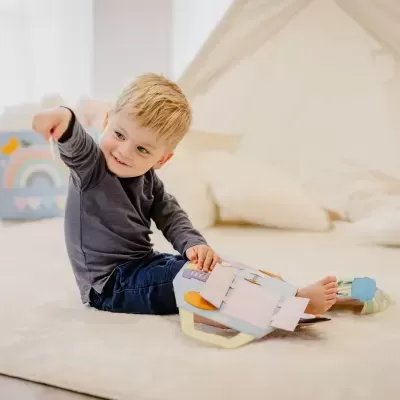 Casa de Boneca | Livro Sensorial | Quiet Book