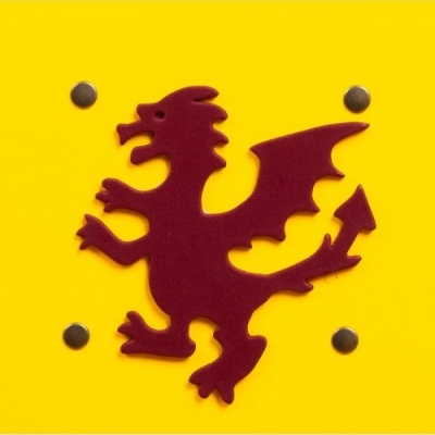 Escudo Amarelo de Cavaleiro/a Escudo Amarelo de Cavaleiro/a