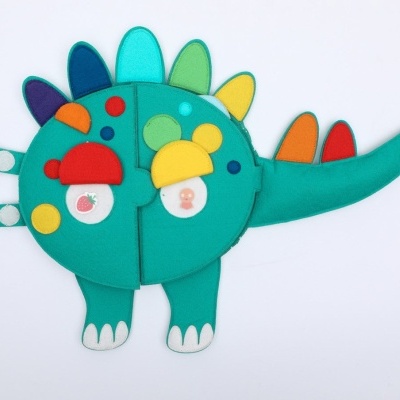 Dinossauro de Viagem | Livro Sensorial | Quiet Book Dinossauro de Viagem | Livro Sensorial | Quiet Book