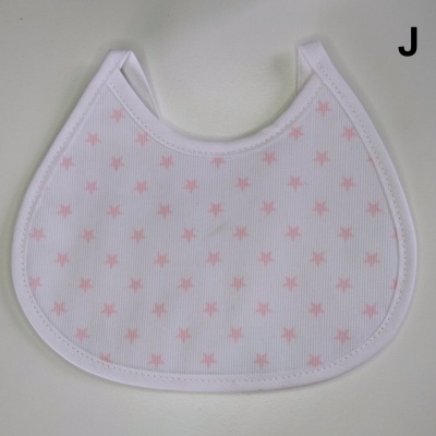 Babete branco com estrelas cor de rosa e contorno branco