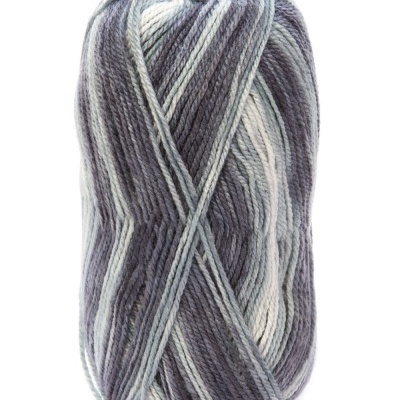 Novelo de lã em tons cinza e branco com texto Cor 476