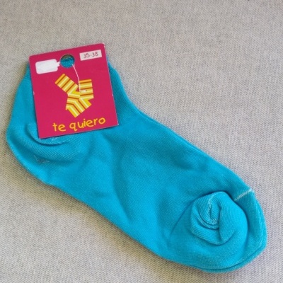 Meia azul com etiqueta 'te quiero' tamanho 35-38