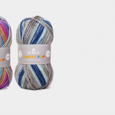 Dois novelos de lã DMC KNITTY POP em cores multicoloridas e azul/grisalho