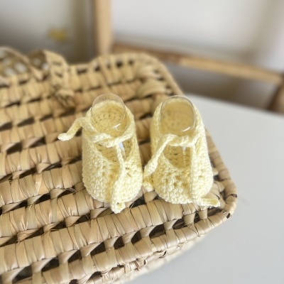 Sapatitos Laçada - Croché - Amarelos