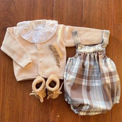 Casaco Botões Madre Pérola