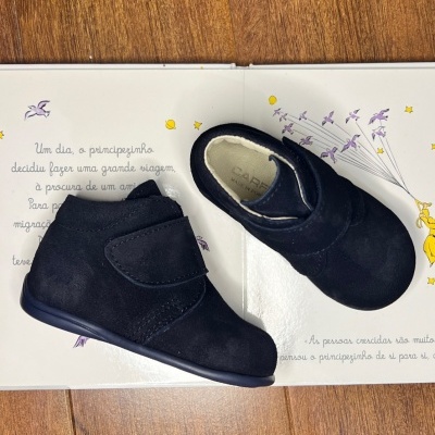 Botinha Velcro