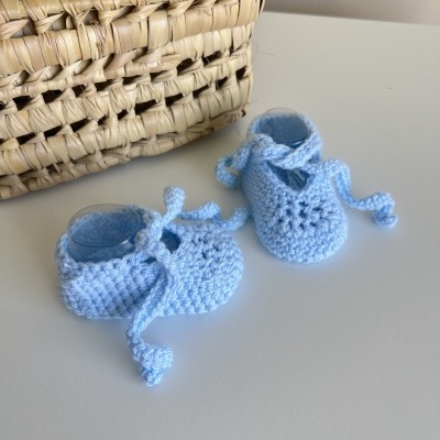 Sapatitos Laçada - Croché - Azul Bebé