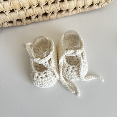Sapatitos Laçada - Croché - Pérola
