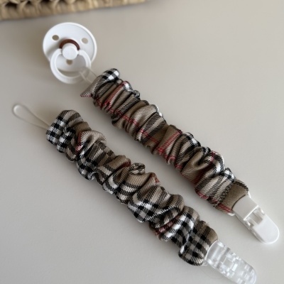 Prende Chupetas Xadrez