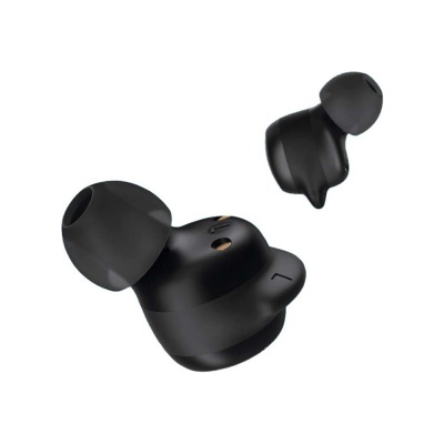 Auriculares intra-auriculares sem fios pretos com ponteiras de silicone.