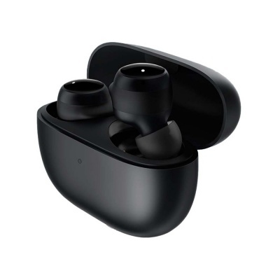 Auriculares wireless pretos em estojo de carregamento preto aberto