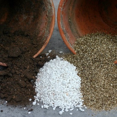 Substratos, Fertilizantes e Fito-Farmacêuticos