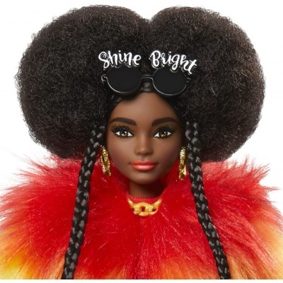 Boneca Barbie Extra, cabelo afro, com filhote e 15 acessórios