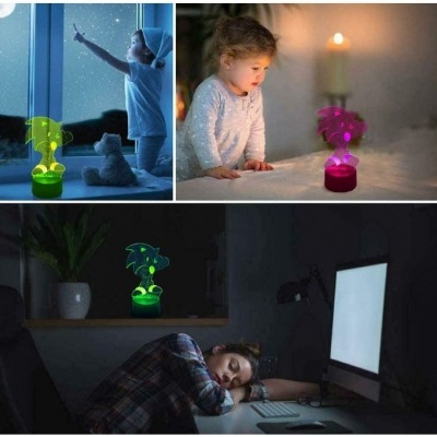 Lâmpada decorativa em forma de cacto com luzes LED coloridas em ambientes interiores escuros