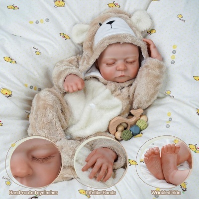 Boneca Bebé Reborn menino 44cm corpo inteiro em Vinil Silicone, olhos fechados, com acessórios