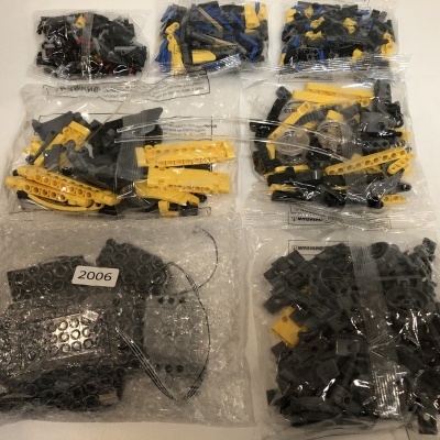 CONJUNTO DE CONSTRUÇÃO ROBOT 4EM1 C/ COMANDO REMOTO 8053 iM.Master