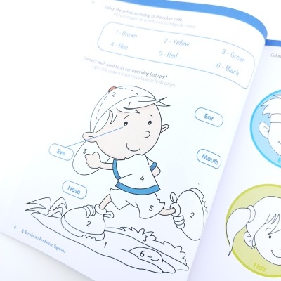 LIVRO A ESCOLA DO PROFESSOR SAPINHO - INGLÊS