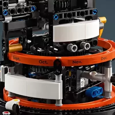 LEGO TECHNIC: PLANETA TERRA E LUA EM ÓRBITA 42179 LEGO TECHNIC: PLANETA TERRA E LUA EM ÓRBITA 42179