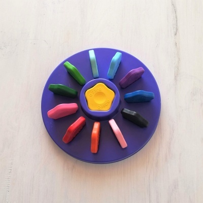 12 LÁPIS DE CERA EM FORMATO DE FLOR, DJECO