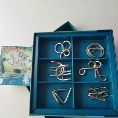 CRAZIX - JOGO DE LÓGICA COM PEÇAS DE METAL, DJECO