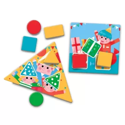 Jogos infantis de encaixar peças coloridas em tabuleiros com desenhos de crianças em festa